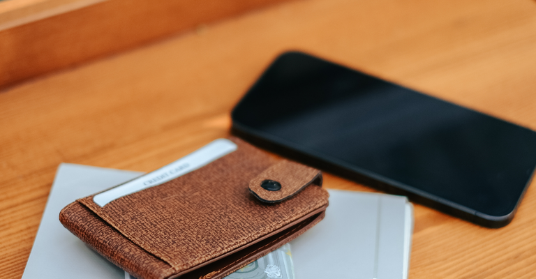 Smartphone pour encaisser et portefeuille